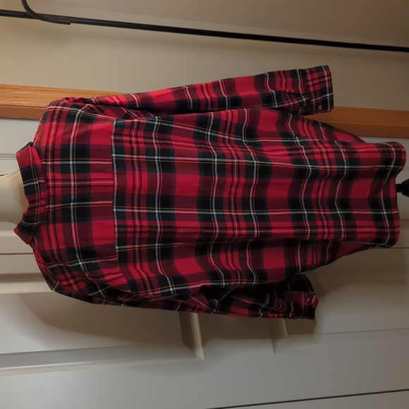 Old Navy The Boyfriend Shirt - Picture 6 of 9